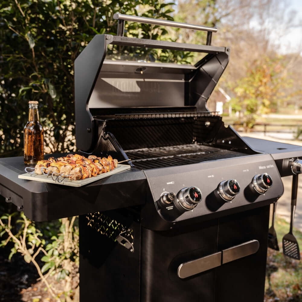 Monument Grills Mesa 3-Burner Black Propane Gas Grill with Clear View Lid and LED Controls Monument Grills