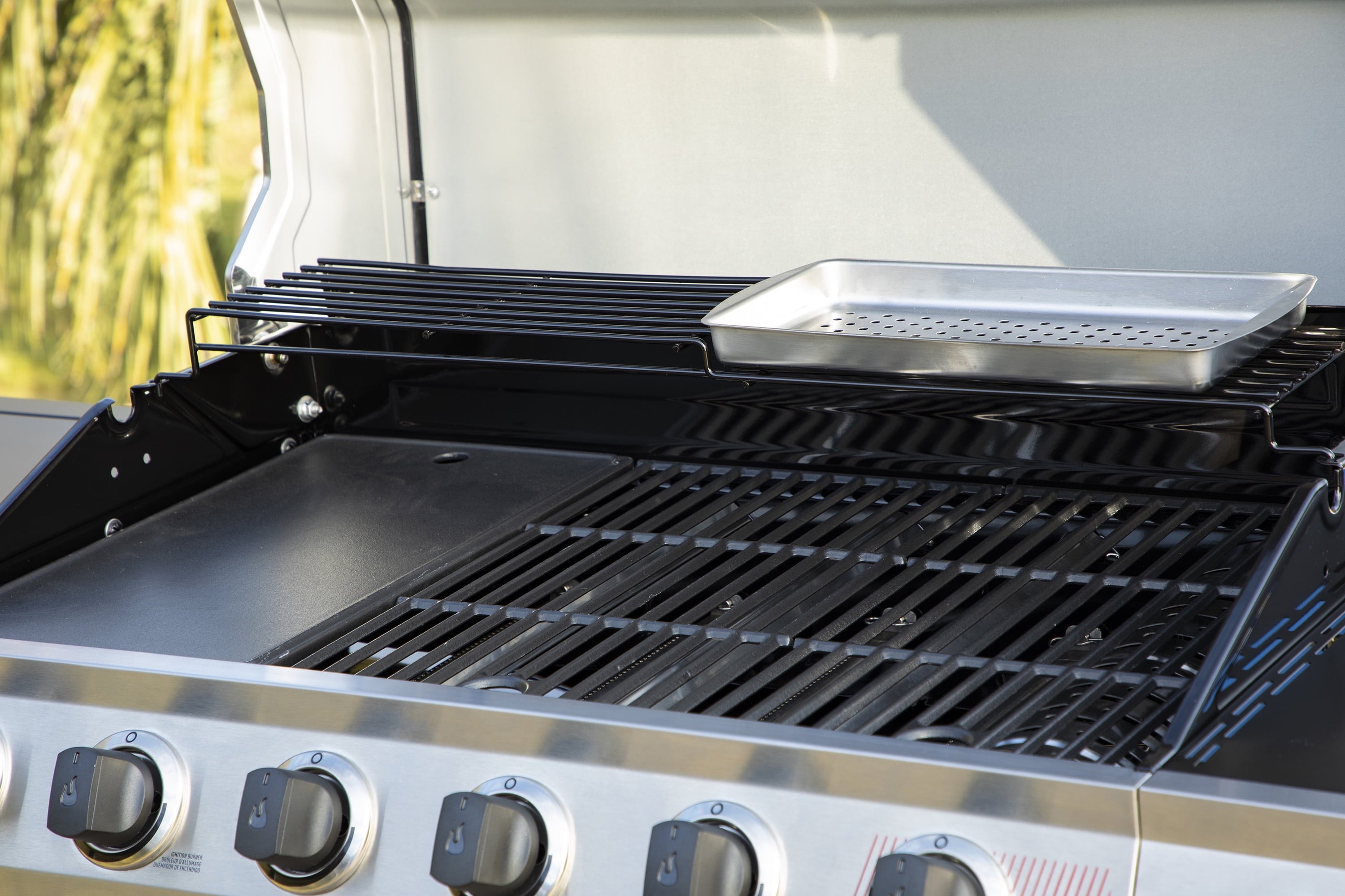Charbroil? Performance Series? 6-Burner Gas Grill & Griddle Gas Grills