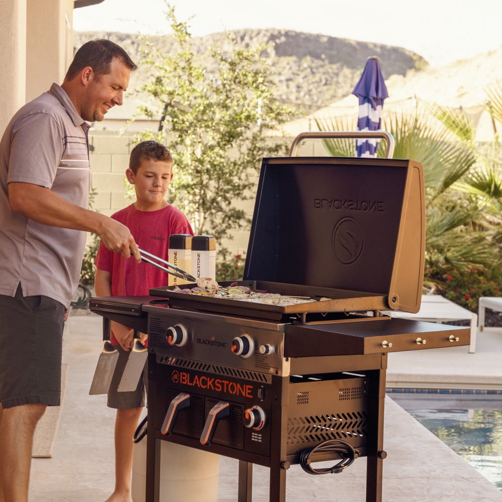 Blackstone Outdoor Combo Griddle, 28 Inch 2-Burner Flat Top Grill with Air Fryer and Hood, Black Gas Grills