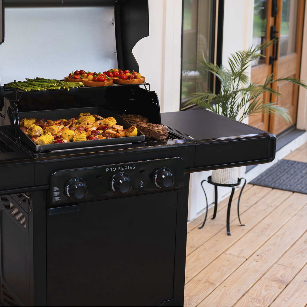 Charbroil Pro Series? 3-Burner Gas Grill and Griddle Charbroil